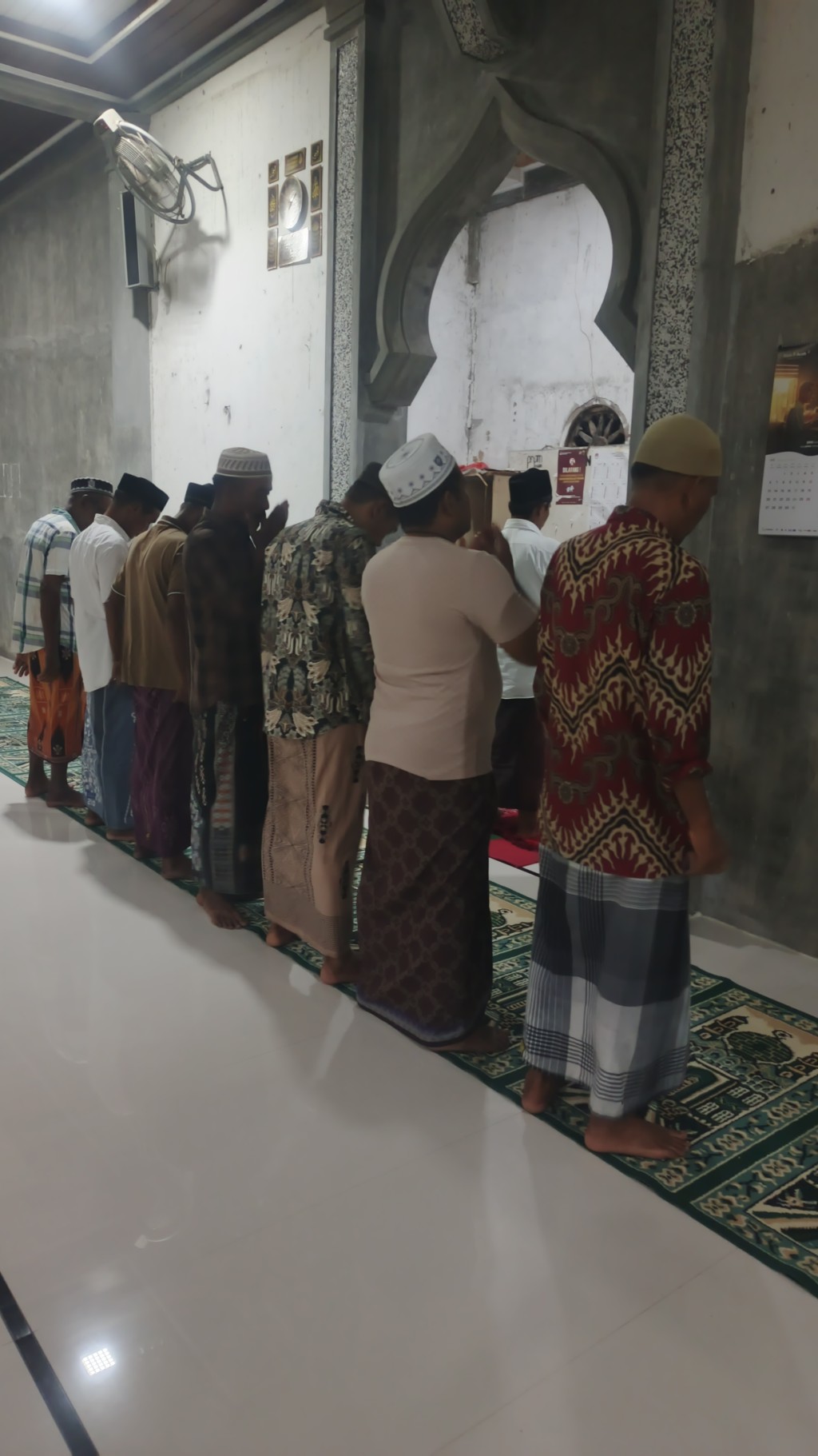 Sholat magrib rutin berjamaah setiap haridi meunasah ulee BIRAH 